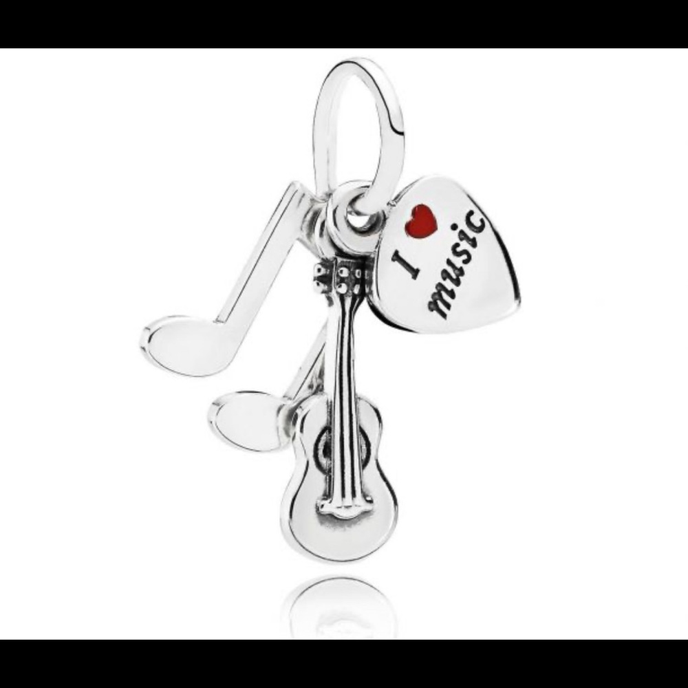 Pandora Love Music charm